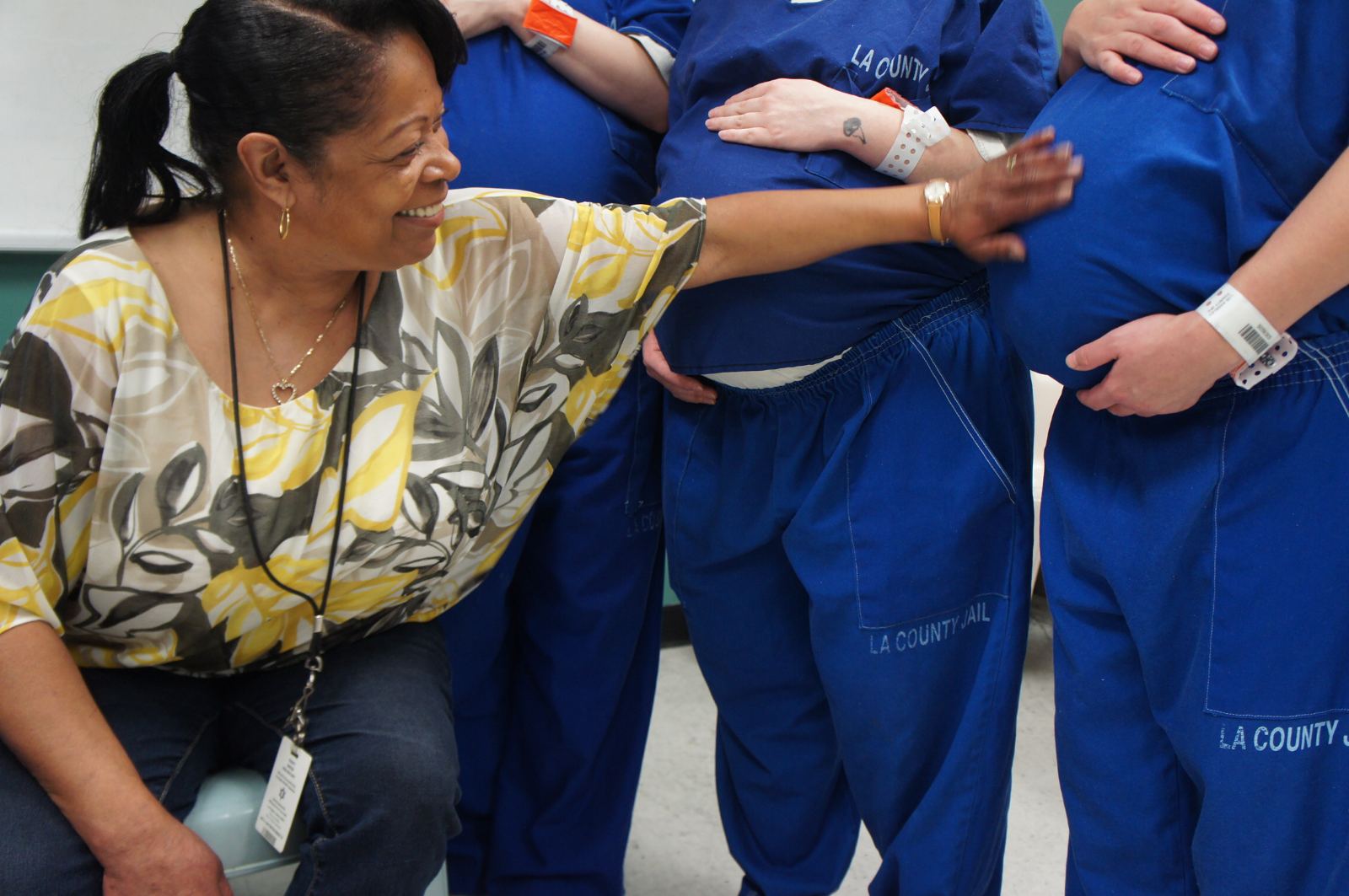 FCJ Family Advocate Tamara with MIRACLE Project participants at the Los Angeles County jail